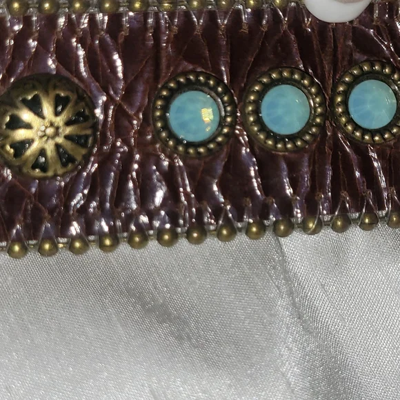 Leatherock SwarovskiTurquoise Crystals, Soft Leather,Scroll Brass Dtls, sz 38